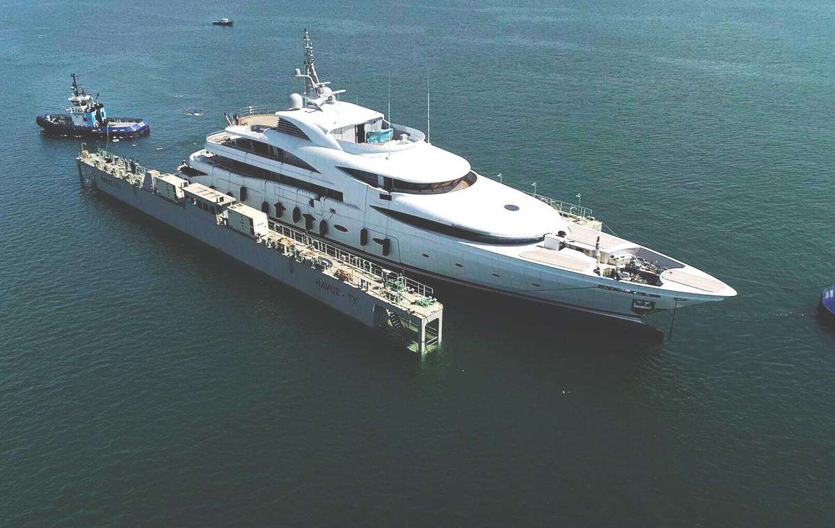 Bodrum Açıklarında Rus Milyarder Çıkarması! Putin ile İlişkilendirilen "Victoria" Yatı da Aynı Bölgede Görüldü 5